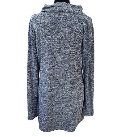 Women’s long sleeve sweater with offset zipper and Shawl collar - Picture 3 of 5